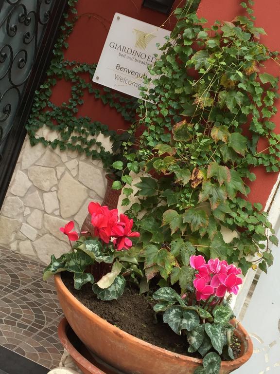 Giardino Eden Bed and breakfast Nápoles